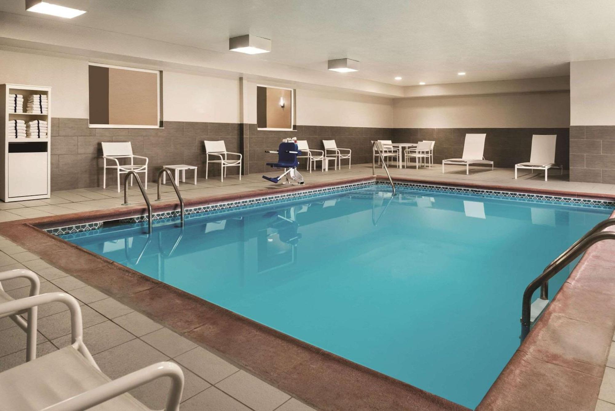 Country Inn & Suites By Radisson, Indianapolis South, In Buitenkant foto